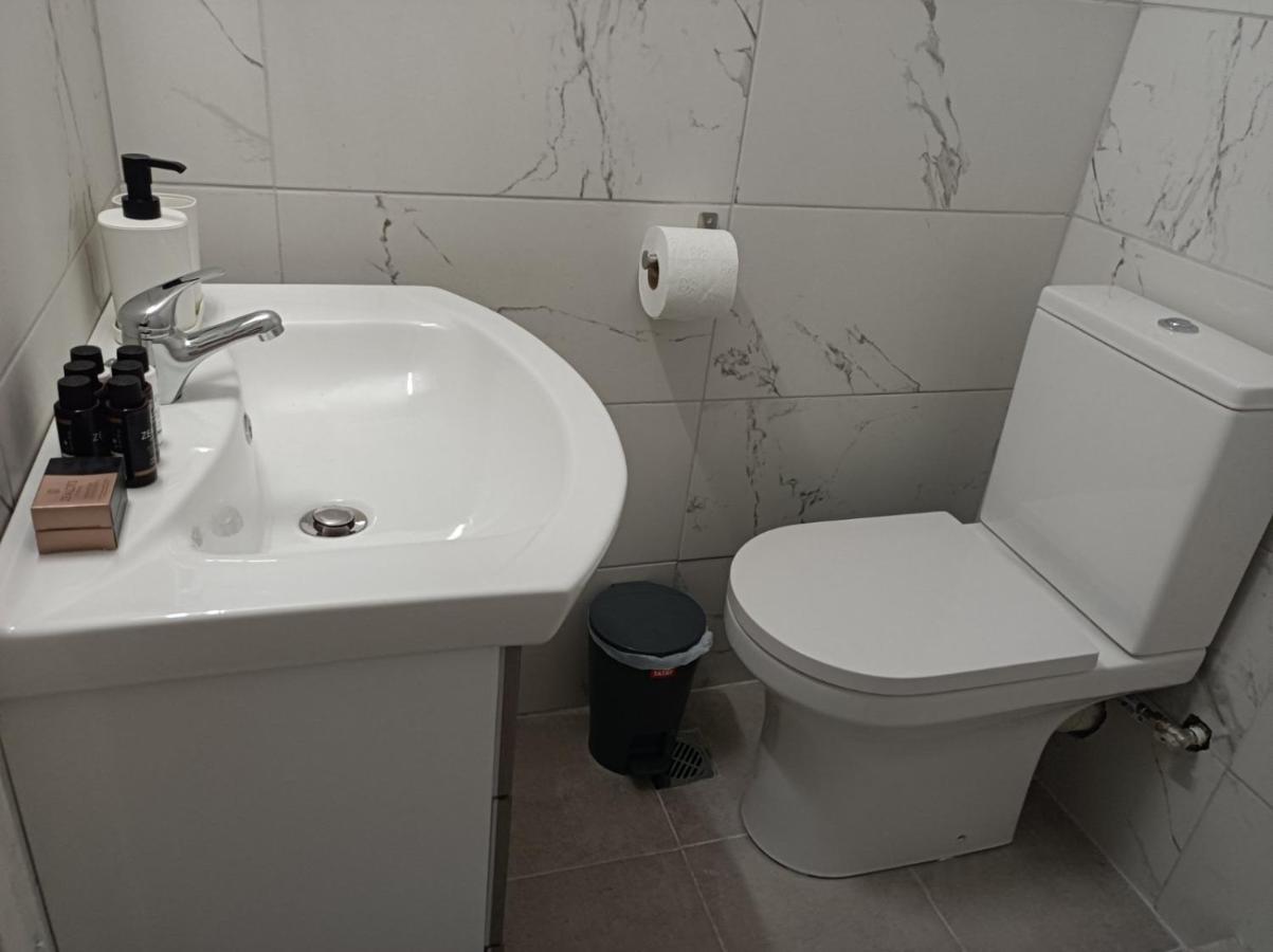 Apartment Dipla Athens Exterior photo